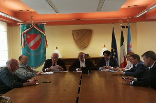 Palazzo Vitale, Sala Giunta. Un momento della conferenza stampa 