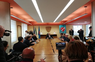 Palazzo Vitale, Sala Giunta. Un momento della conferenza stampa 