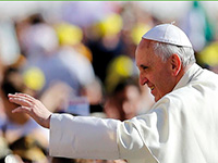 Papa Francesco durante la visita in Molise