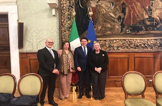 Da sinistra nella foto: il presidente Toma, il prefetto di Isernia Guercio, il premier Conte e il prefetto di Campobasso Guia Federico.