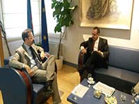 Paolo di Laura Frattura e il ministro dell'Ambasciata argentina in Italia Carlos Cherniak