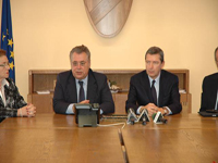 Conferenza stampa. Da sinistra nella foto, il Presidente Iorio e il dottor Bianchi del Gruppo Albisetti