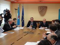 Nella foto,da sinistra: il Presidente della Provincia di Isernia, Luigi Mazzuto, l'Assessore regionale al Lavoro, Angela Fusco Perrella, il Presidente della Regione, Michele Iorio, e il Presidente del Consiglio regionale, Michele Picciano