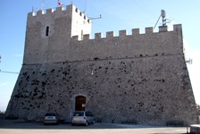 Il Castello Monforte. Simbolo indiscusso della "campobassanità"