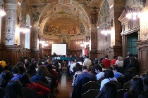 Bari. L'Aula Magna dell'Universit intitolata al Professor Aldo Cossu, Docente di Geometria, che ha guidato l'Ateneo barese dal 1991 al 2000