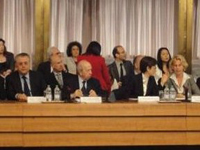 Roma, Sala delle Conferenze internazionali della Farnesina. Da sinistra nella foto: Iorio, Dini, Gelmini e Craxi