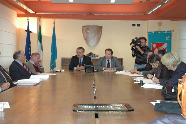 Presentazione alla stampa del Presidente Iorio e dell'assessore Nicola Cavaliere dei bandi per l'Agricoltura