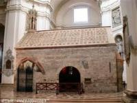 La Porziuncola, all'interno della quale  custodita la preziosa tavola del Prete Ilario da Viterbo