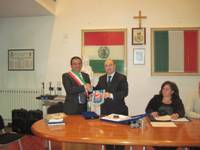 Santa Croce di Magliano. Da sinistra, il Sindaco Florio ed il Presidente Picciano