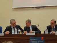 Roma. Da sinistra nella foto: Iorio, Fazio e Vespa alla conferenza stampa di presentazione della Giornata nazionale del sollievo