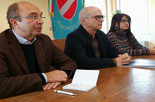 Da sinistra nella foto: Cotugno,Toma e Presutti durante la conferenza stampa