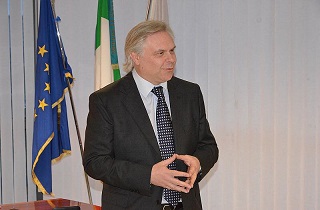 Il professor Luca Brunese