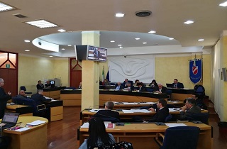 Palazzo D'Aimmo. La discussione in Consiglio regionale.