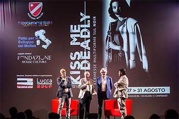 Palazzo GIL. Da sinistra nella foto: il presidente Toma, l'assessore Cotugno, lo scrittore De Cataldo, il direttore artistico Santovincenzo